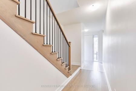 47 DORIAN DRIVE, Whitby, Ontario L1P 0L6, Canada