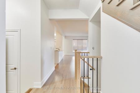 47 DORIAN DRIVE, Whitby, Ontario L1P 0L6, Canada