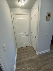 9618 YONGE STREET, Richmond Hill, Ontario L4C 0X5, Canada