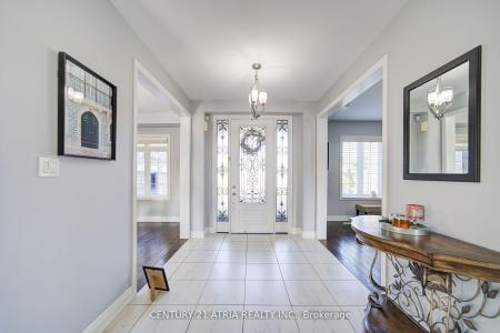 10 GLADYS ROLLING AVENUE, East Gwillimbury, Ontario L0G 1M0, Canada