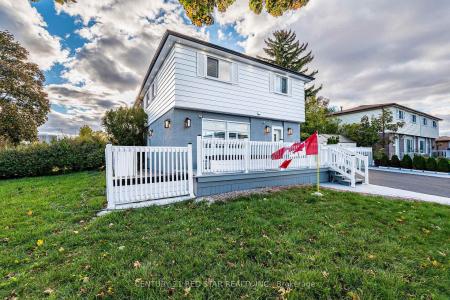 3 FLAMINGO CRESCENT, Brampton, Ontario L6T 2G4, Canada