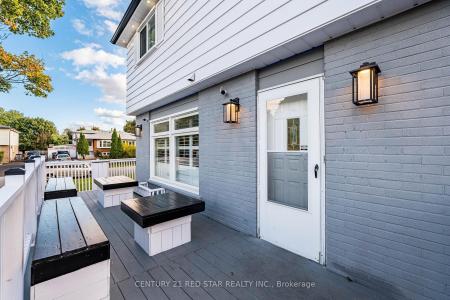 3 FLAMINGO CRESCENT, Brampton, Ontario L6T 2G4, Kanada