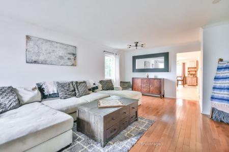 56 MONIQUE CRESCENT, Barrie, Ontario L4M 6Y4, Canada