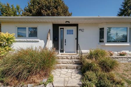 42 NIAGARA STREET, Collingwood, Ontario L9Y 3X2, Canadá