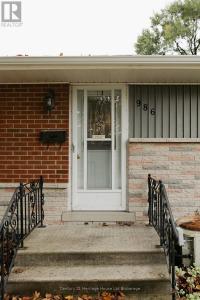 986 BRAESIDE STREET, Woodstock (woodstock - North), 安大略省 N4S 4T4, 加拿大