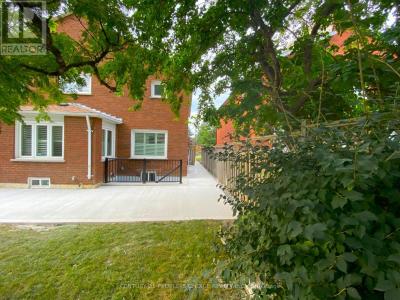 35 HEWLETT CRESCENT, Markham (markville), Ontario L3P 7J9, Canada