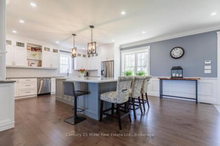 5583 3RD LINE ROAD, Erin, Ontario N0B 1Z0, CANADÁ