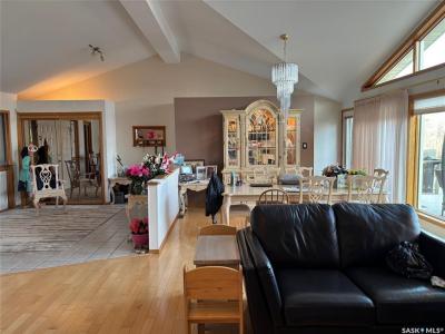 110 LOGAN CRESCENT E, Yorkton, ססקצ'ואן S3N 0V9, קנדה