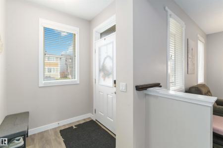 392 CHARLESWORTH DRIVE SW, Edmonton, Alberta T6X 2G5, Canada