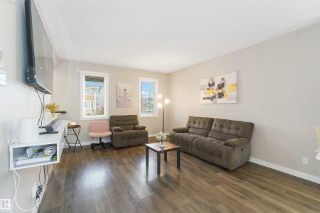 392 CHARLESWORTH DRIVE SW, Edmonton, Alberta T6X 2G5, Canada