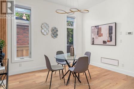 5B PINE AVENUE NORTH, Mississauga (port Credit), Ontario L5H 2P7, Canada