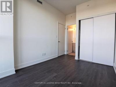 180 FAIRVIEW MALL DRIVE, Toronto (don Valley Village), Ontario M2J 0G4, Canada