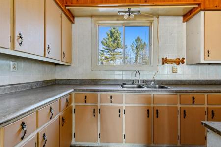 114-116  Ch. du Ruisseau-des-Cerises, Gracefield, Квебек J0X 1W0, Канада