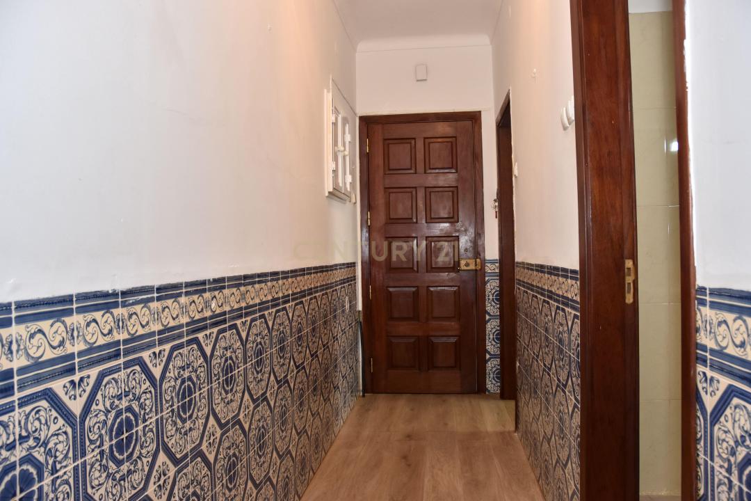 Loures, Lisbon 2670-405, Portugal