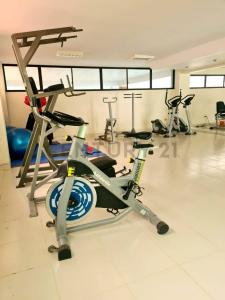 AV. THADEO HAENKE ESQUINA JUAN PABLO SEGUNDO, CONDOMINIO 'LAS TORRES' , Oeste, Cochabamba, Bolivia