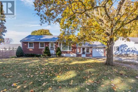 50 MACHENRY STREET, Lambton Shores (forest), Онтарио N0N 1J0, Канада