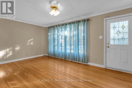 50 MACHENRY STREET, Lambton Shores (forest), Онтарио N0N 1J0, Канада