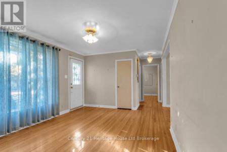 50 MACHENRY STREET, Lambton Shores (forest), Онтарио N0N 1J0, Канада