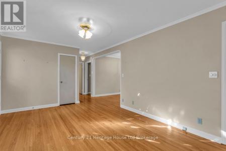 50 MACHENRY STREET, Lambton Shores (forest), Онтарио N0N 1J0, Канада