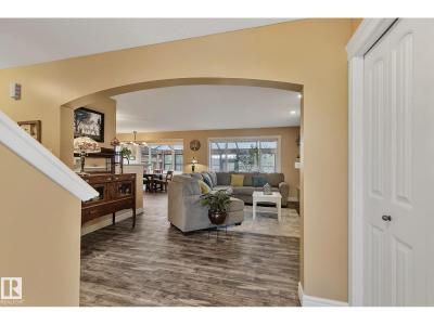 15 HARWOOD CO, Spruce Grove, Alberta T7X 0H7, Canada