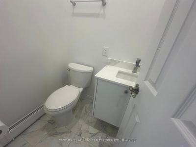 82 KING STREET W, Cobourg, Ontario K9A 2M3, CANADÁ