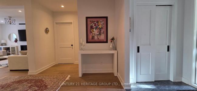 337 CARRUTHERS AVENUE, Newmarket, Ontario L3X 2B7, Canadá