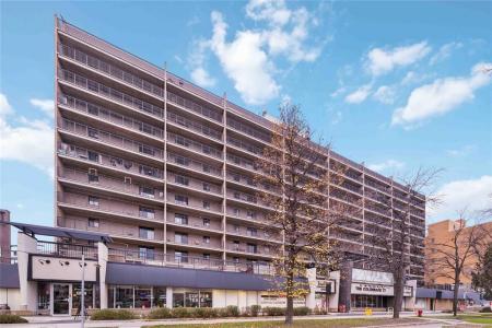 77 EDMONTON STREET, Winnipeg, Manitoba R3C 4H8, Canada