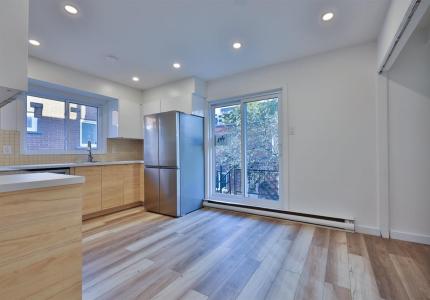 2345-2349 Av. Montclair, Montréal (Côte-des-Neiges/Notre-Dame-de-Grâce), Quebec H4B 2H9, Kanada