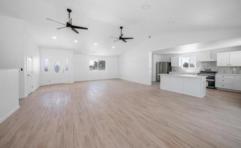 15758 Mark Road, Madera, California 93636, USA