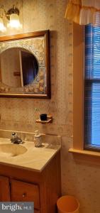 109 Laurel Ave, GLASSBORO, NJ 08028, USA