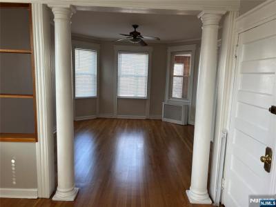 192 Kearny Avenue , 2nd Floor, Kearny, 紐澤西州 07032, 美國