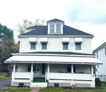 55 Welsh Street, Jenkins Township, Pennsylvania 18640, USA
