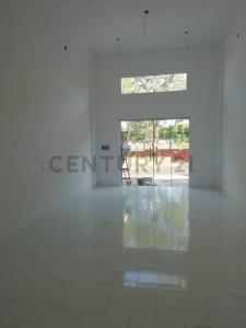 Fernando De La Mora, Central 00001, Paraguay