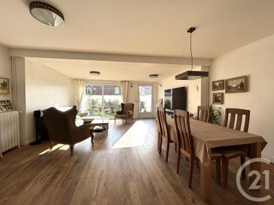 Suresnes, איל-דה-פרנס 92150, צרפת