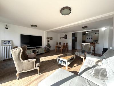 Suresnes, איל-דה-פרנס 92150, צרפת