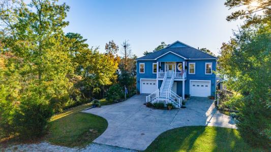 9524 Connie Cove Road, Orientalisch, North Carolina 28571, USA