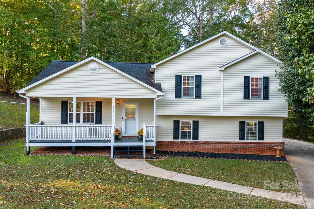 112 Surrey Drive, Morganton, Karolina Północna 28655, USA