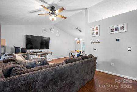 112 Surrey Drive, Morganton, Karolina Północna 28655, USA