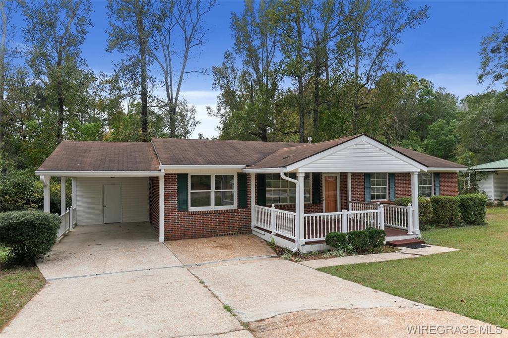 376 Northwood Dr , Ozark, Alabama 36360