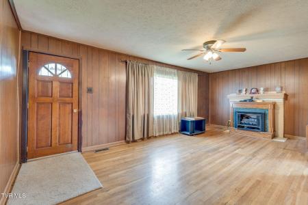 40736 West Morgan Avenue, Pennington Gap, 弗吉尼亚州 24277, 美国