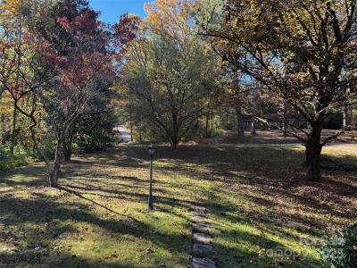 3214 Debbie Drive, Hendersonville, North Carolina 28791