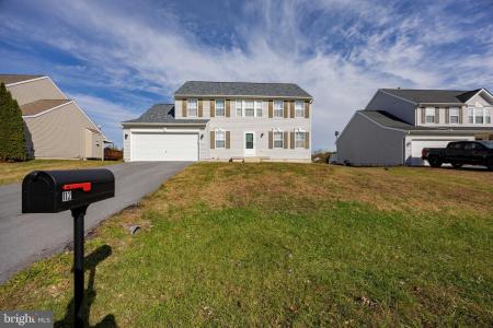 112 Equinox Way West, Martinsburg, Zachodnia Wirginia 25401, USA