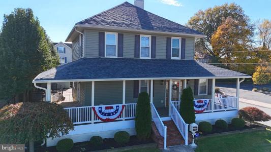 702 E Main St, Maple Shade, New Jersey 08052, USA