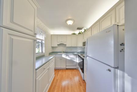 2202 Clubhouse Dr # 180, Sun City Center, Florida 33573