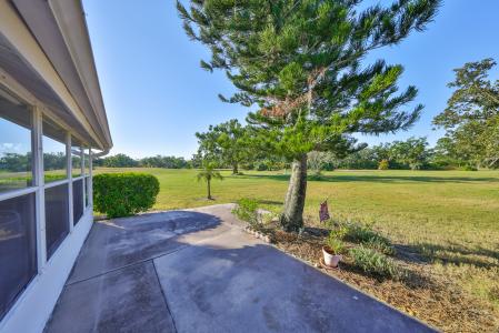 2202 Clubhouse Dr # 180, Sun City Center, Florida 33573