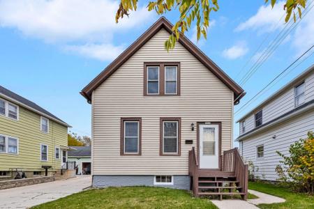 2013 N 13th St., Sheboygan, Wisconsin 53081, États-Unis