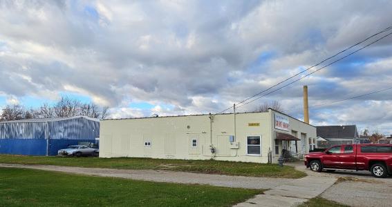 205 N Wood, Chesaning, Michigan 48616, États-Unis