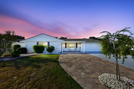 1818 Danbury Dr, Sun City Center, Floryda 33573, USA