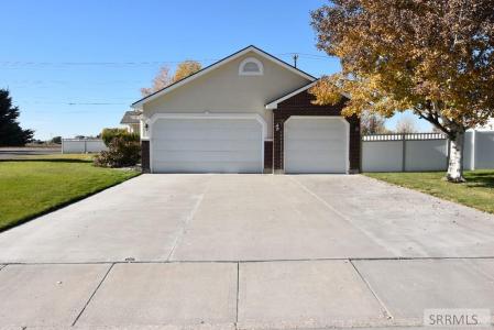 1529 Sunny Pine Way, Idaho Falls, Идаго 83404, Соединенные Штаты