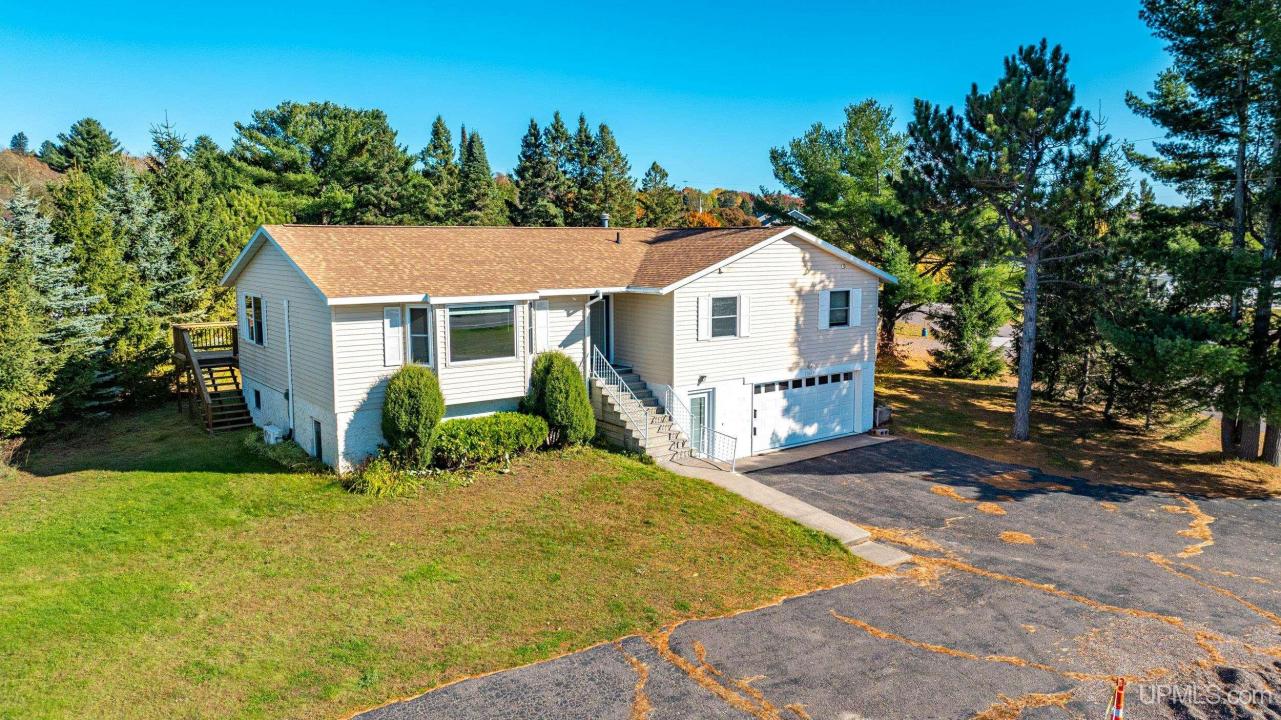 1627 Anthony, Hancock, Michigan 49930, HOA KỲ